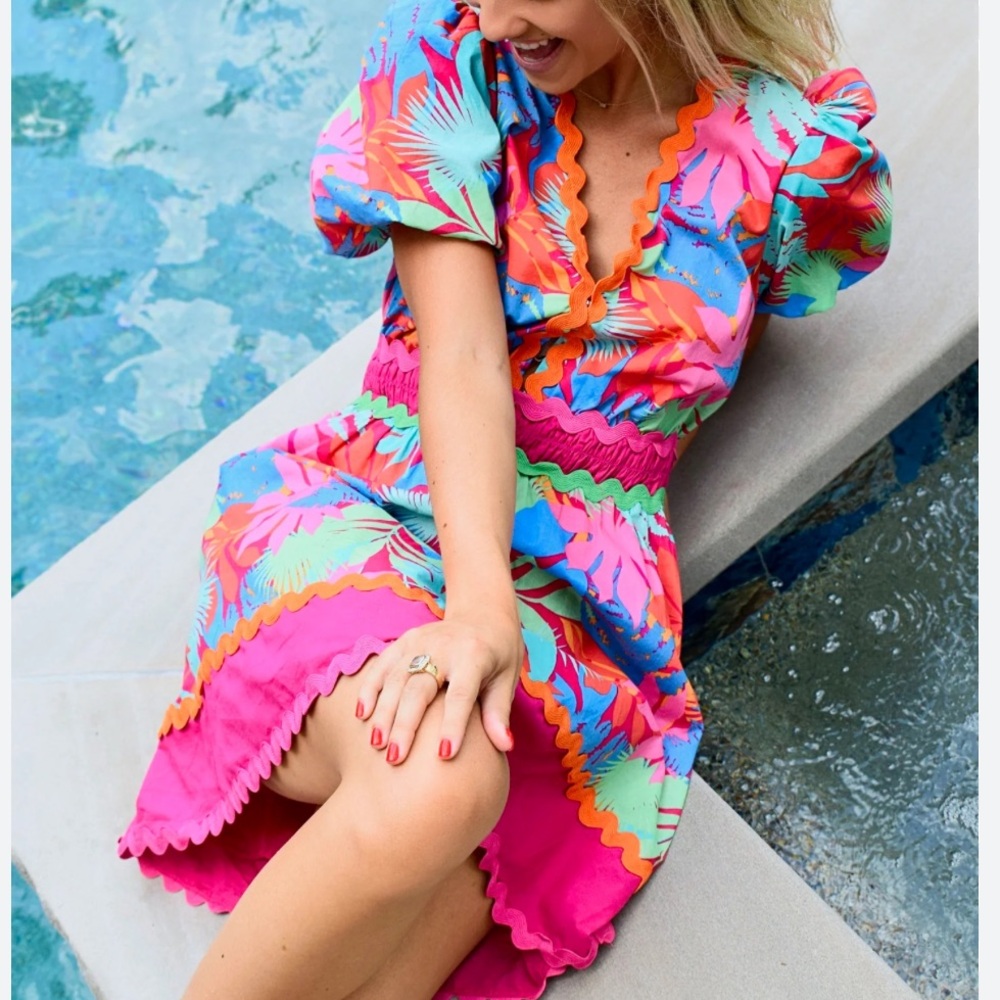 Greylin tropical puff sleeve mini dress